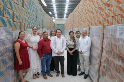 El Gobernador Joaquín Díaz Mena comienza la repartición de 2.7 millones de libros de texto gratuitos en Yucatán
