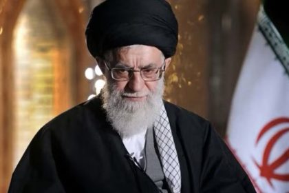 Ali Jamenei va a ser enterrado en medio de las tensiones entre Irán y Estados Unidos