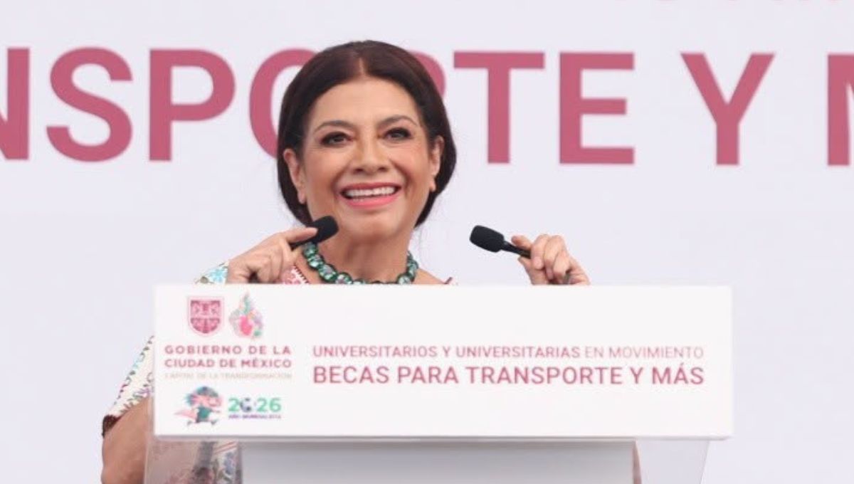 CDMX amplía apoyo a estudiantes con 190 mil becas de transporte universitario