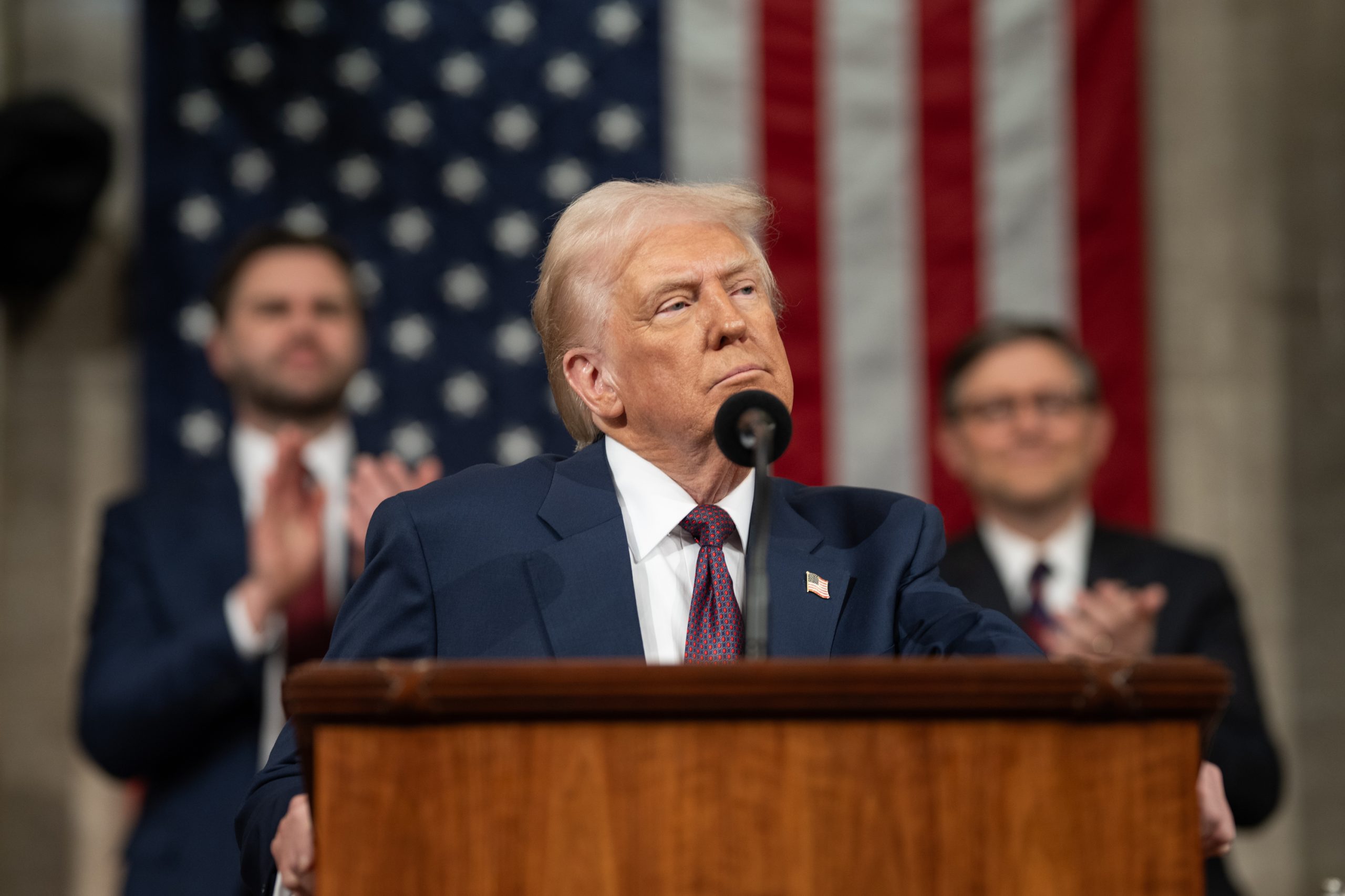 Donald Trump eleva la presión sobre Canadá