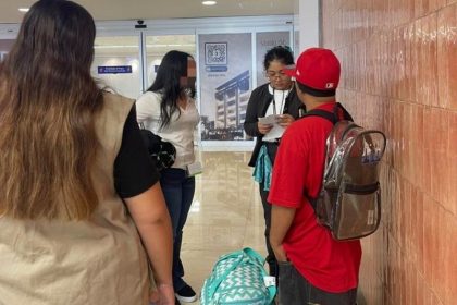 Padre e hija se reencuentran en Yucatán tras recibir acompañamiento del Gobierno estatal