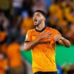 Raúl Jiménez anota de penal y Wolves golea al Stoke City en la Championship