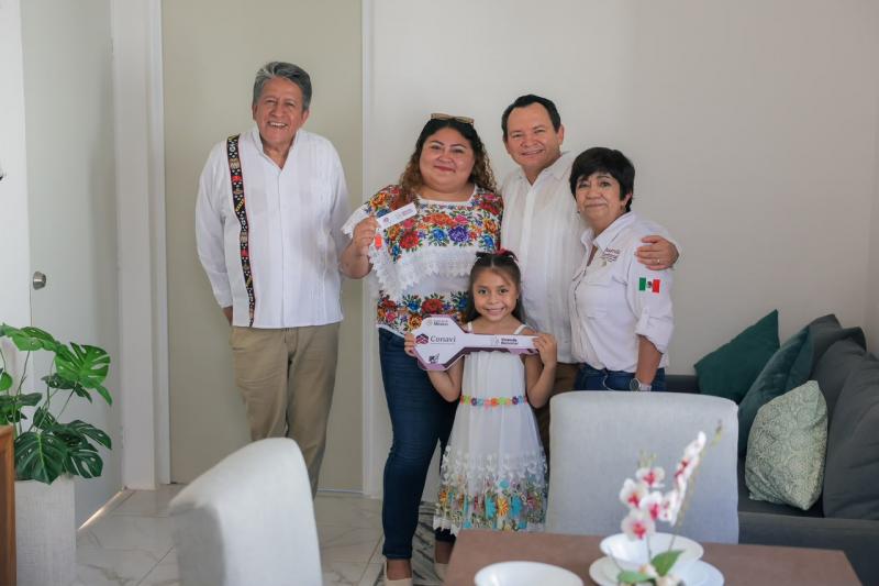 Yucatán fortalece acceso a vivienda con 10 mil hogares y certeza patrimonial