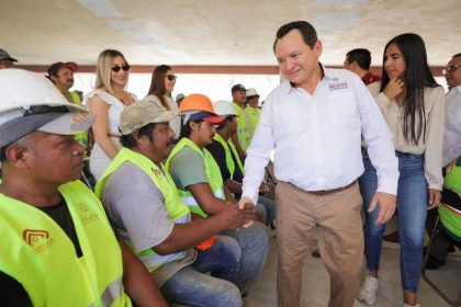Yucatán reconoce a trabajadoras y trabajadores que impulsan la obra y el desarrollo