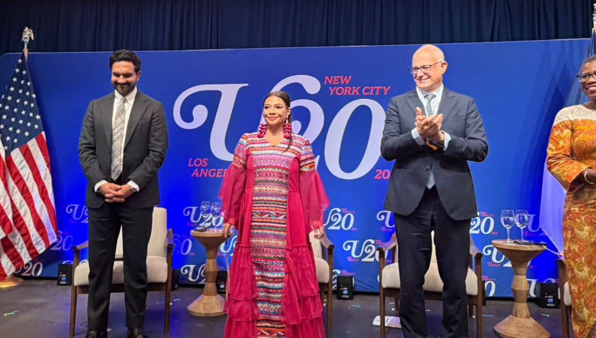 Clara Brugada presenta el modelo de UTOPÍAS de la CDMX durante el foro Urban20 en Nueva York