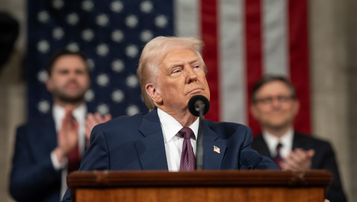 Trump promete 5 mil dólares a cada adulto si republicanos mantienen el control del Congreso