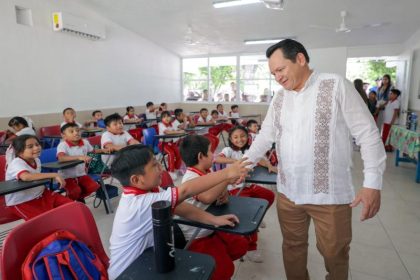 Yucatán impulsa mejores condiciones para estudiantes con infraestructura digna en Caucel